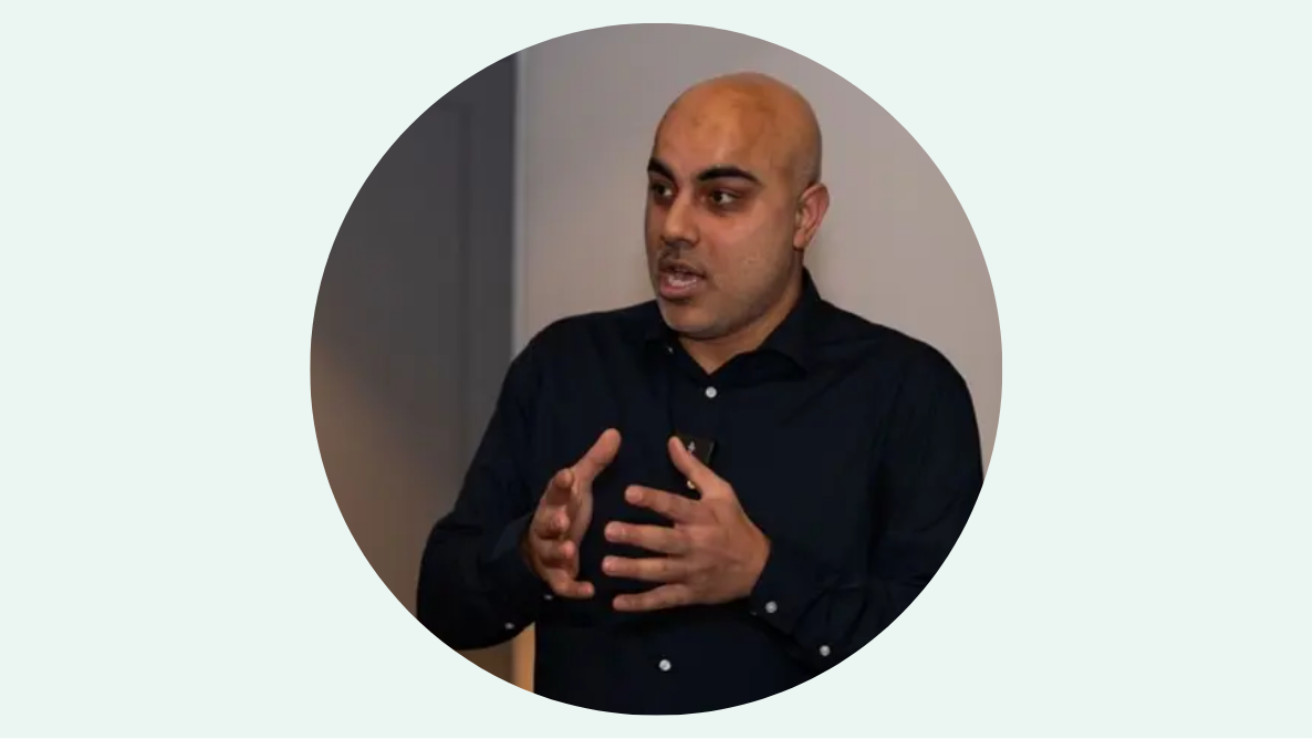 Tahir Akram headshot.